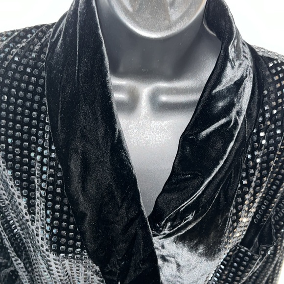 Velvet Robe Jacket - Picture 6 of 7